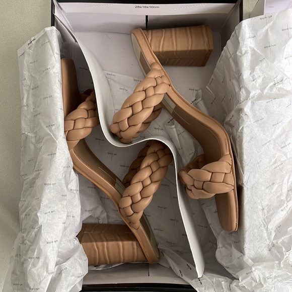 Dolce Vita Paily Braided Sandal in Cafe - Picture 2 of 3